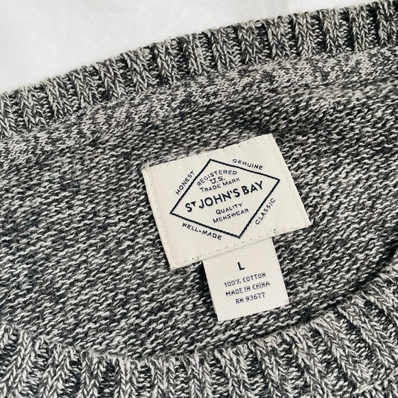 St John’s Bay Men’s Crewneck Sweater - Picture 3 of 3
